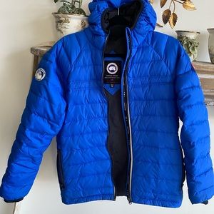 Canada Goose jacket. Water resistant, lightweight down. Unisex.